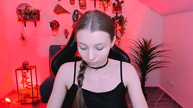 JulieDaniel online show from 04-07-26, 08:37