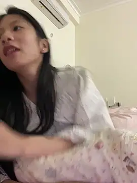 Lil-Gi online show from 11-16-25, 04:56