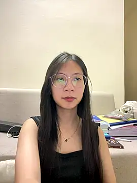 Lil-Gi online show from 12-21-25, 03:30