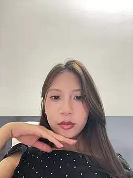 Snapshot of Lil-Gi chatting on 07-15-26, 06:02 Lil-Gi online show from 07-15-26, 06:02