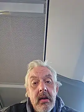 Snapshot of Fonse1860 chatting on 11-05-25, 09:20 Fonse1860 online show from 11-05-25, 09:20