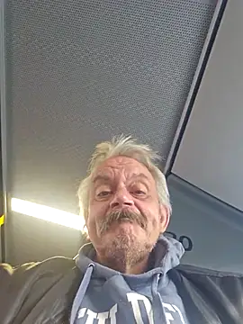 Snapshot of Fonse1860 chatting on 11-13-25, 09:30 Fonse1860 online show from 11-13-25, 09:30