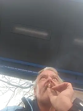 Snapshot of Fonse1860 chatting on 12-05-25, 09:29 Fonse1860 online show from 12-05-25, 09:29