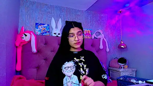 Snapshot of laurenelove chatting on 12-02-25, 03:34 laurenelove online show from 12-02-25, 03:34