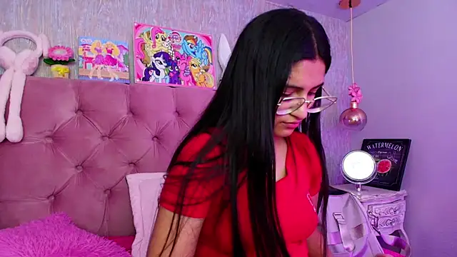 laurenelove online show from 02-04-26, 03:23