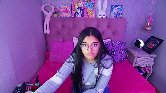 laurenelove online show from 03-01-26, 03:52