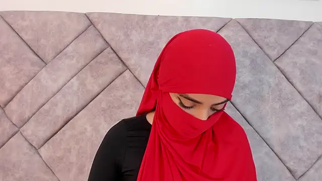 nayiraa  online show from 03-16-26, 07:18