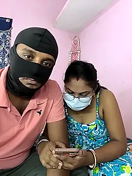 Lovlycouple1 online show from 09-09-25, 05:01