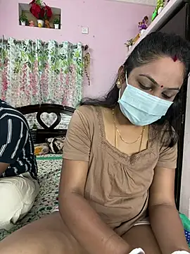 Lovlycouple1 online show from 02-05-26, 03:33