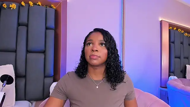 LisaMendez online show from 11-28-25, 11:40