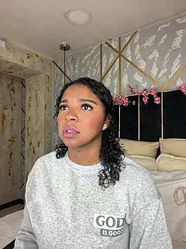 LisaMendez online show from 05-22-26, 03:57