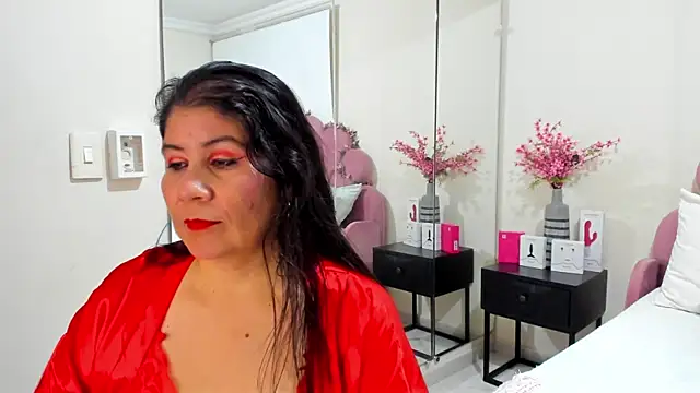 kiraGeiner online show from 04-09-26, 06:30