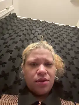 thatgurlred online show from 02-03-26, 09:25