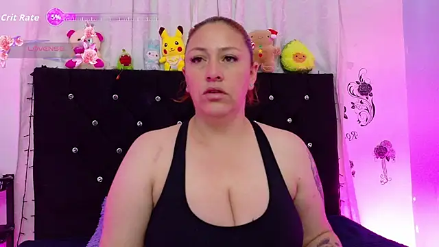 Snapshot of queen_marifer chatting on 11-16-25, 12:00 queen marifer online show from 11-16-25, 12:00