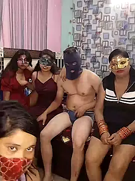 Snapshot of Sexy_anaamika chatting on 10-17-25, 08:39 Sexy anaamika online show from 10-17-25, 08:39