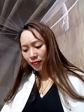 Bianly online show from 11-25-25, 01:16