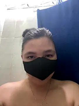 Nanaly99 online show from 11-19-25, 03:34