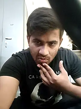 Snapshot of nareshrddd5 chatting on 11-15-25, 11:51 nareshrddd5 online show from 11-15-25, 11:51