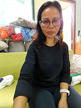 Mama Eva 1 online show from 02-05-26, 01:43