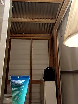 Snapshot of ShawnandDani7074 chatting on 01-10-26, 05:31 ShawnandDani7074 online show from 01-10-26, 05:31