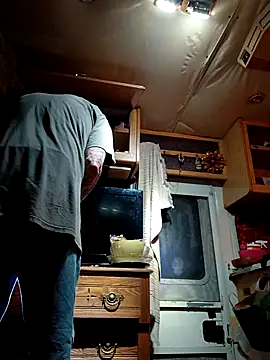 Snapshot of ShawnandDani7074 chatting on 01-15-26, 06:51 ShawnandDani7074 online show from 01-15-26, 06:51