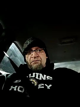 Snapshot of ShawnandDani7074 chatting on 02-02-26, 01:48 ShawnandDani7074 online show from 02-02-26, 01:48