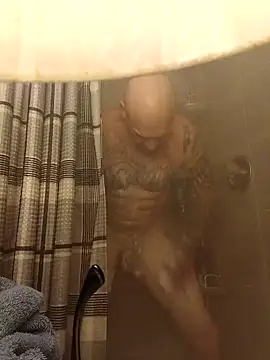 Snapshot of ShawnandDani7074 chatting on 02-16-26, 02:57 ShawnandDani7074 online show from 02-16-26, 02:57