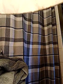 Snapshot of ShawnandDani7074 chatting on 02-20-26, 06:37 ShawnandDani7074 online show from 02-20-26, 06:37