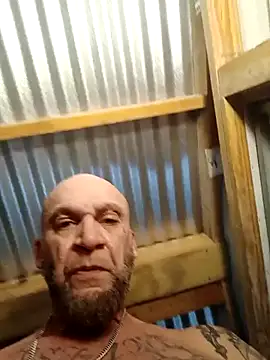 Snapshot of ShawnandDani7074 chatting on 02-28-26, 07:09 ShawnandDani7074 online show from 02-28-26, 07:09