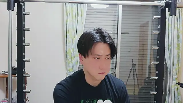 Snapshot of oyu_kun chatting on 02-17-26, 11:18 oyu kun online show from 02-17-26, 11:18