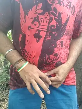 Snapshot of Aeroxx chatting on 03-25-26, 05:02 Aeroxx online show from 03-25-26, 05:02