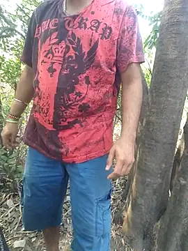 Snapshot of Aeroxx chatting on 04-05-26, 04:42 Aeroxx online show from 04-05-26, 04:42