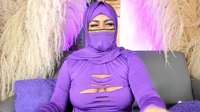 Snapshot of yasmin_elite chatting on 10-09-25, 12:14 yasmin elite online show from 10-09-25, 12:14