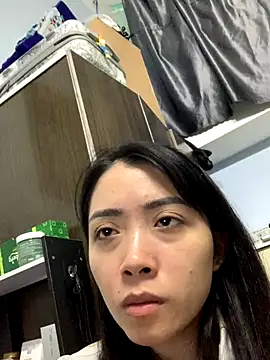 Minee1202 online show from 11-19-25, 04:18