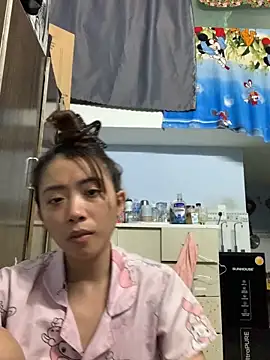 Snapshot of Minee1202 chatting on 04-24-26, 12:57 Minee1202 online show from 04-24-26, 12:57