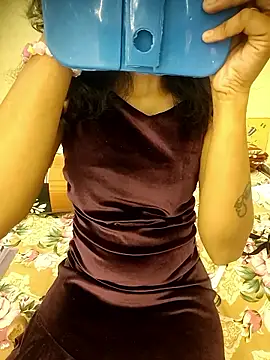 Snapshot of Snaya-baby chatting on 11-10-25, 12:59 Snaya-baby online show from 11-10-25, 12:59