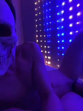 Snapshot of SalemStratton chatting on 10-21-25, 07:09 SalemStratton online show from 10-21-25, 07:09