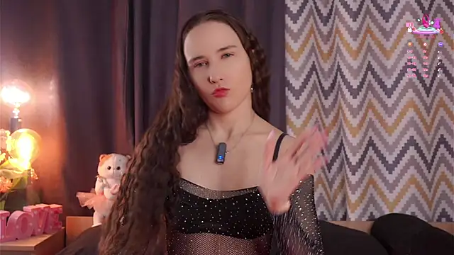 MaudAle online show from 12-03-25, 01:02