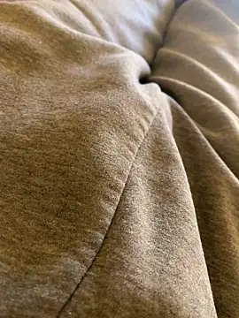 Snapshot of MuzzyFacing chatting on 11-24-25, 09:09 MuzzyFacing online show from 11-24-25, 09:09