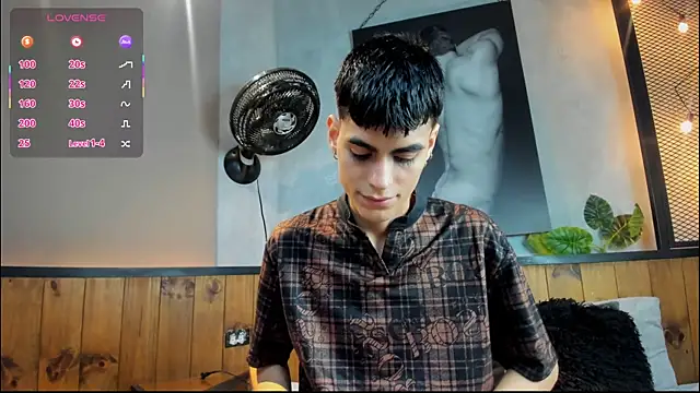 Snapshot of Dani_mc1 chatting on 10-02-25, 11:28 Dani mc1 online show from 10-02-25, 11:28