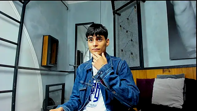 Snapshot of Dani_mc1 chatting on 11-30-25, 11:58 Dani mc1 online show from 11-30-25, 11:58