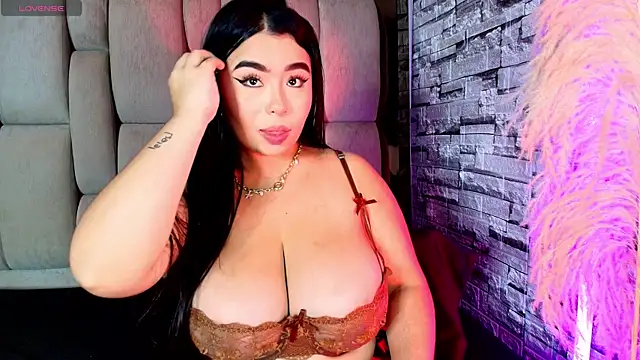 Snapshot of Samy_Grey01 chatting on 07-04-26, 10:38 Samy Grey01 online show from 07-04-26, 10:38