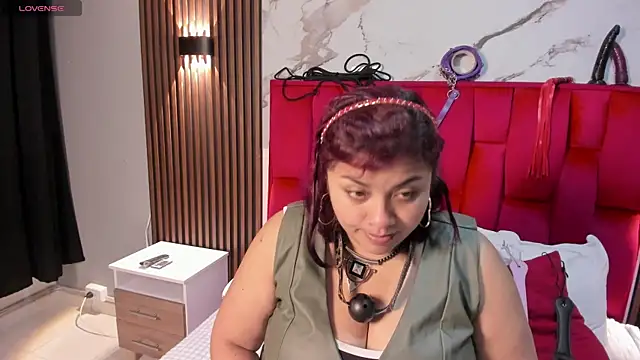 Danna-Sofia online show from 09-09-25, 03:28