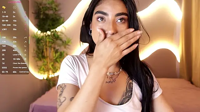 Emma and Issac online show from 03-21-26, 09:07