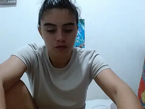 Snapshot of Arieeel_09 chatting on 12-20-25, 05:09 Arieeel 09 online show from 12-20-25, 05:09