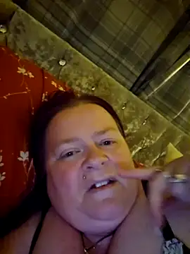 Snapshot of Stripmummydaddy19 chatting on 09-20-25, 08:21 Stripmummydaddy19 online show from 09-20-25, 08:21