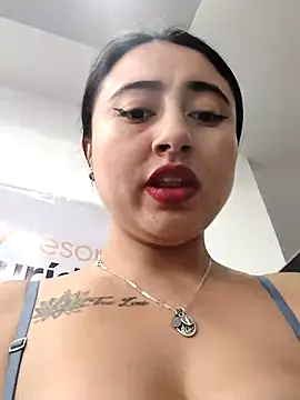 Snapshot of AMATISTA__16 chatting on 04-30-26, 01:06 AMATISTA 16 online show from 04-30-26, 01:06