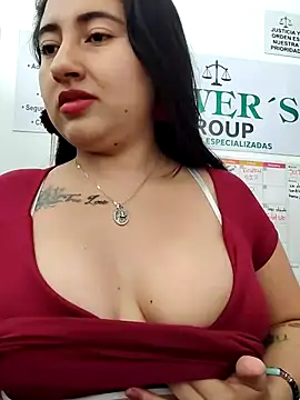 Snapshot of AMATISTA__16 chatting on 06-30-26, 12:28 AMATISTA 16 online show from 06-30-26, 12:28