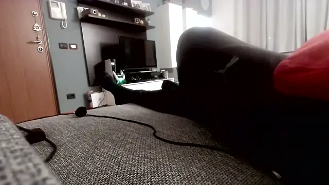 cucciolotto76 online show from 12-02-25, 08:48