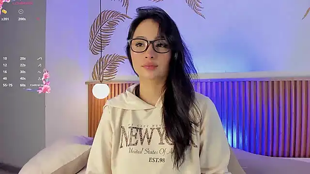 Valleriie  online show from 01-16-26, 02:43